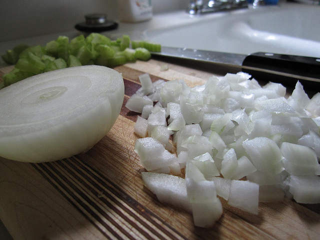 Don't Cry When You Cut an Onion: This Quick Tip Eliminates Tears - CNET